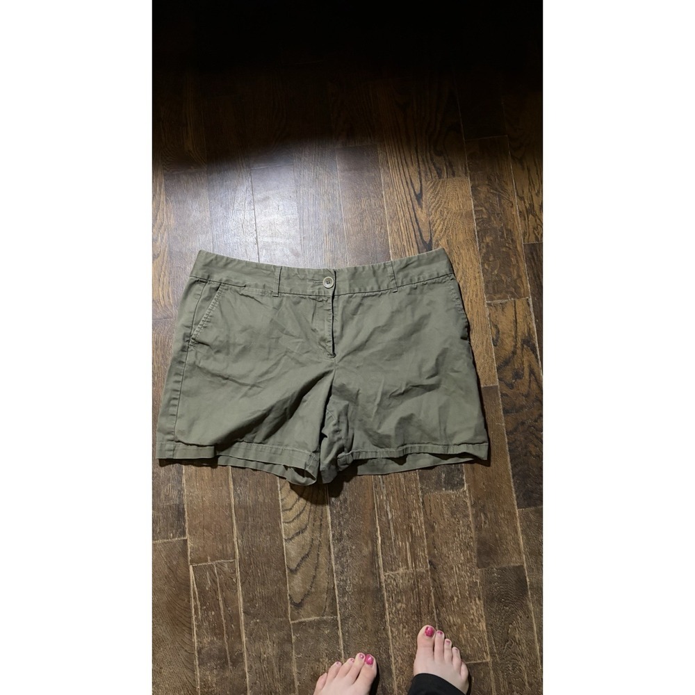 Womens Loft Army Green Chino‎ Shorts Size 14 100% Cotton Flat Front